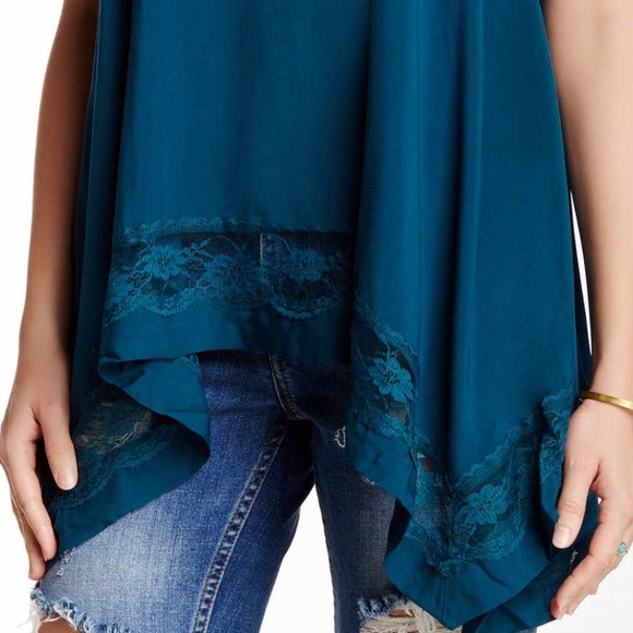 Lace trim flowy Free People tank - Picture 2 of 2